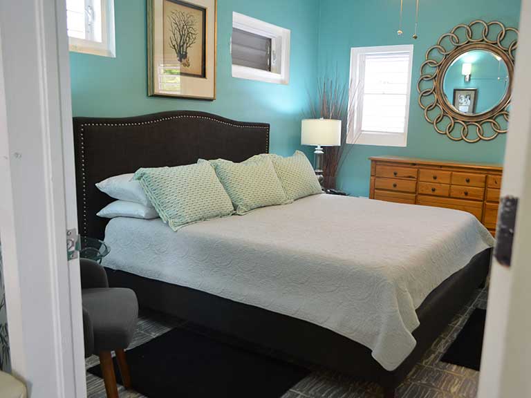 cottages-by-the-sea-st-croix-usvi-vacation-commodore-cottage_03
